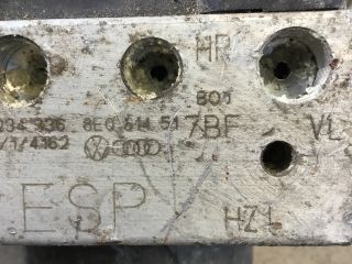 bontott AUDI A4 B7 ABS Kocka