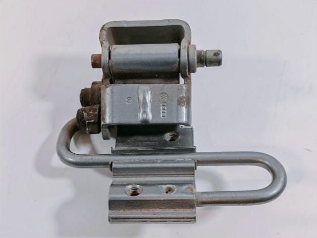 bontott AUDI A4 B7 Ajtó Zsanér (Pozíciófüggetlen)