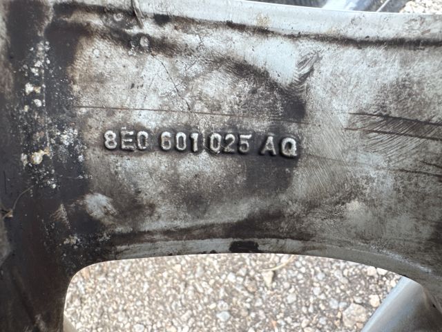 bontott AUDI A4 B7 Alufelni (1 db)