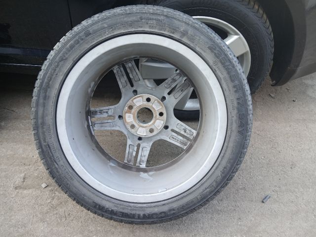 bontott AUDI A4 B7 Alufelni Gumival (1 db)