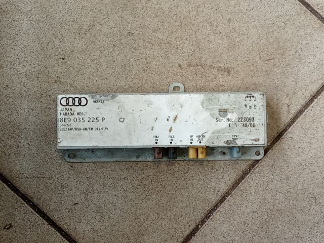 bontott AUDI A4 B7 Antenna Erősítő