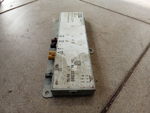 bontott AUDI A4 B7 Antenna Erősítő