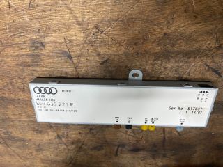 bontott AUDI A4 B7 Antenna Erősítő