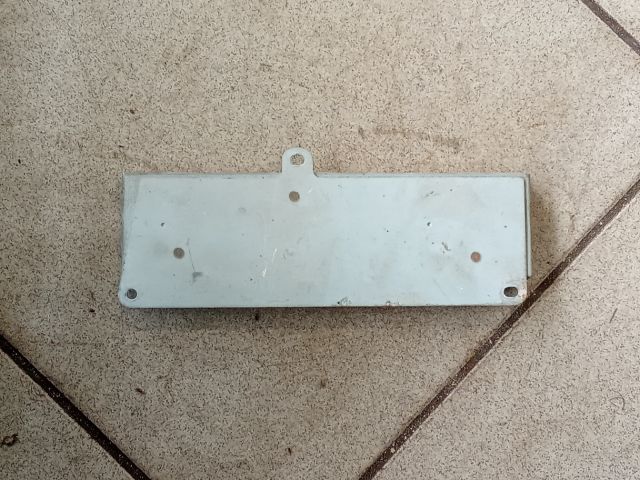 bontott AUDI A4 B7 Antenna Erősítő