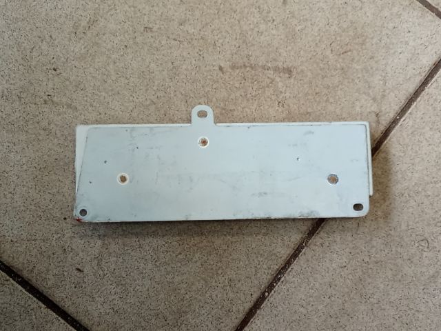 bontott AUDI A4 B7 Antenna Erősítő