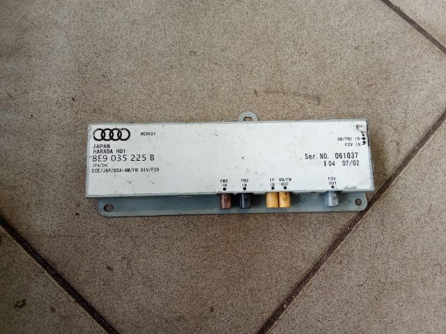 bontott AUDI A4 B7 Antenna Erősítő
