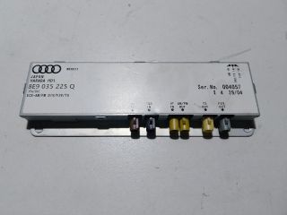 bontott AUDI A4 B7 Antenna Erősítő