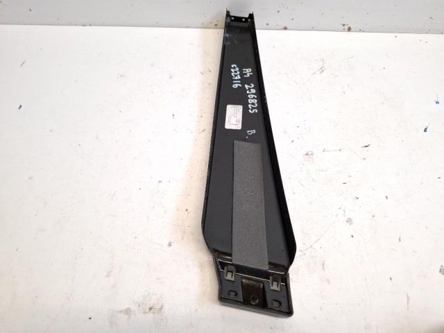 bontott AUDI A4 B7 Bal B Oszlop Burkolat