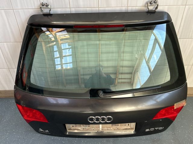 bontott AUDI A4 B7 Bal Belső Hátsó Lámpa