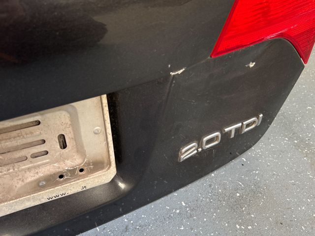 bontott AUDI A4 B7 Bal Belső Hátsó Lámpa