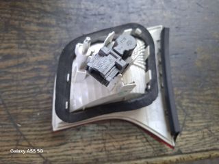 bontott AUDI A4 B7 Bal Belső Hátsó Lámpa