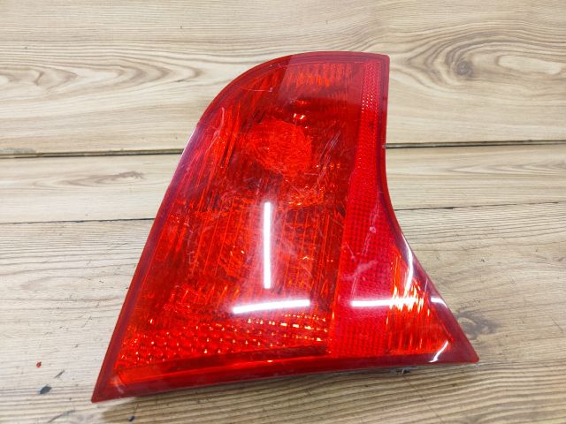 bontott AUDI A4 B7 Bal Belső Hátsó Lámpa