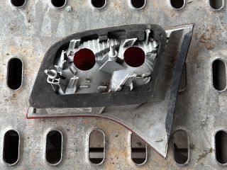 bontott AUDI A4 B7 Bal Belső Hátsó Lámpa