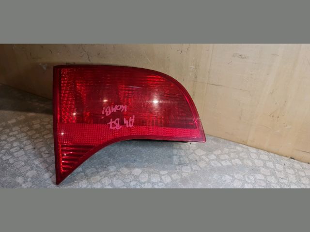 bontott AUDI A4 B7 Bal Belső Hátsó Lámpa