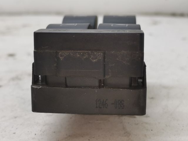 bontott AUDI A4 B7 Bal első Ablakemelő Kapcsoló