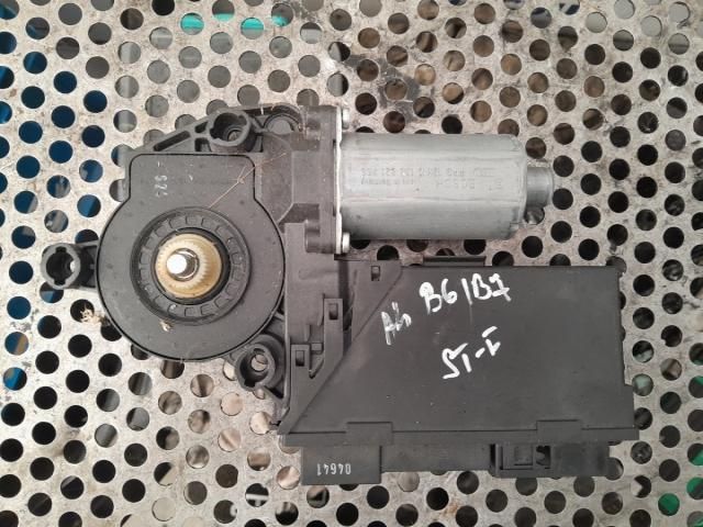 bontott AUDI A4 B7 Bal első Ablakemelő Motor