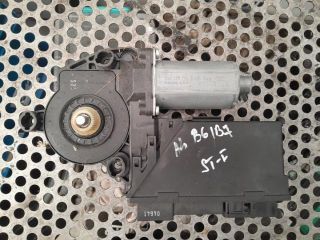 bontott AUDI A4 B7 Bal első Ablakemelő Motor