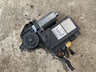 bontott AUDI A4 B7 Bal első Ablakemelő Motor