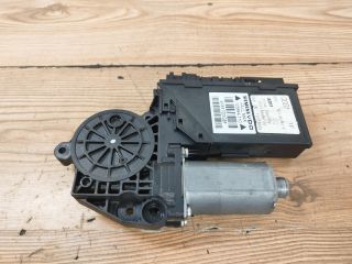 bontott AUDI A4 B7 Bal első Ablakemelő Motor