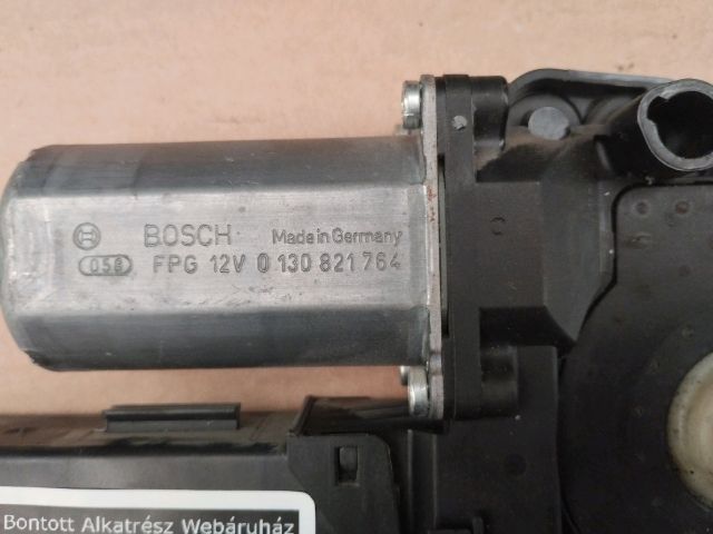 bontott AUDI A4 B7 Bal első Ablakemelő Motor