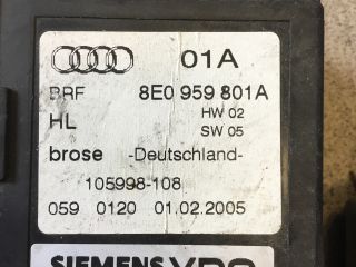 bontott AUDI A4 B7 Bal első Ablakemelő Motor