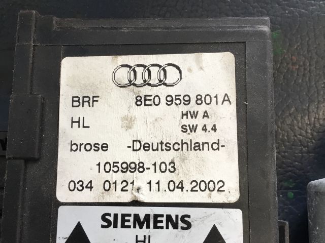 bontott AUDI A4 B7 Bal első Ablakemelő Motor