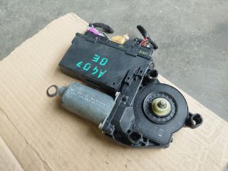 bontott AUDI A4 B7 Bal első Ablakemelő Motor