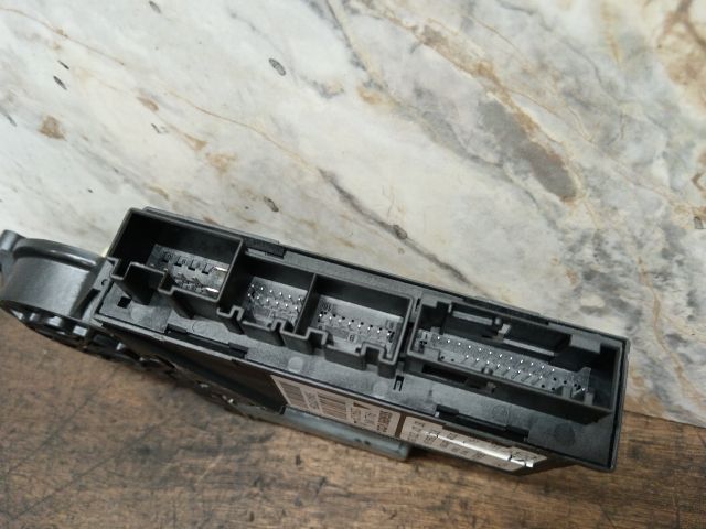 bontott AUDI A4 B7 Bal első Ablakemelő Motor