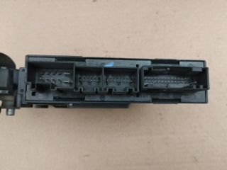 bontott AUDI A4 B7 Bal első Ablakemelő Motor