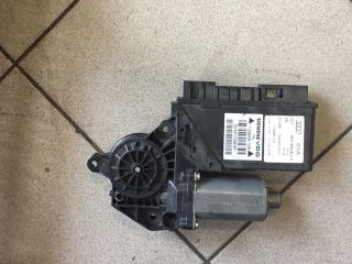 bontott AUDI A4 B7 Bal első Ablakemelő Motor