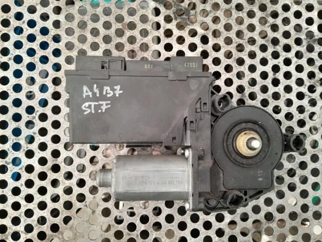 bontott AUDI A4 B7 Bal első Ablakemelő Motor