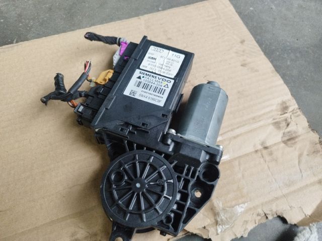 bontott AUDI A4 B7 Bal első Ablakemelő Motor
