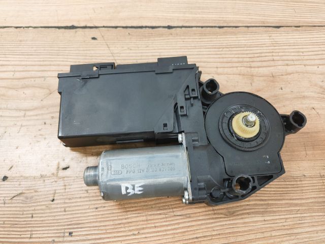 bontott AUDI A4 B7 Bal első Ablakemelő Motor