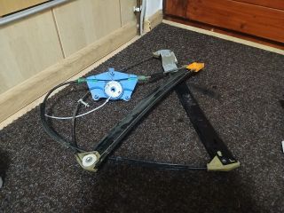 bontott AUDI A4 B7 Bal első Ablakemelő Szerkezet (Elektromos)
