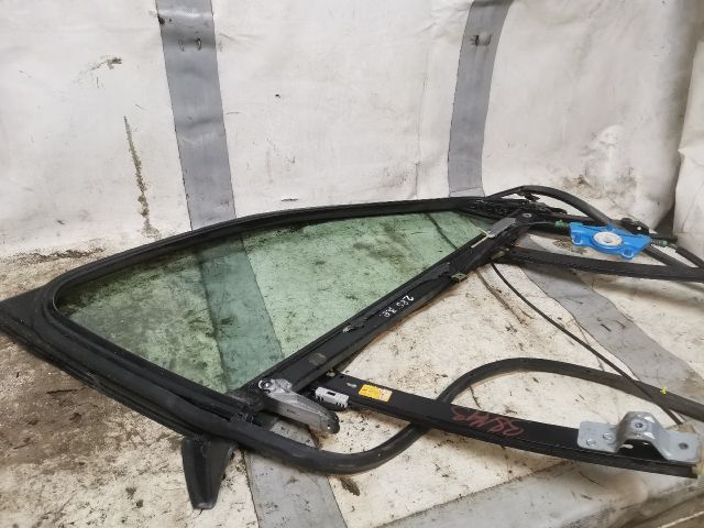 bontott AUDI A4 B7 Bal első Ablakemelő Szerkezet (Elektromos)