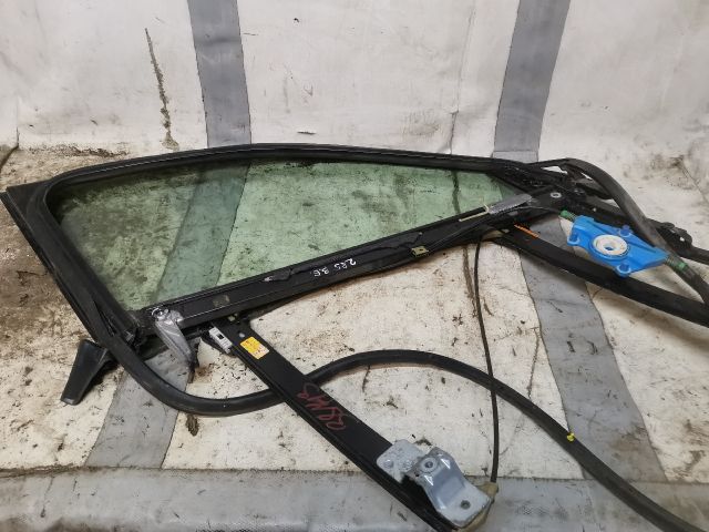 bontott AUDI A4 B7 Bal első Ablakemelő Szerkezet (Elektromos)