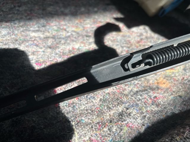 bontott AUDI A4 B7 Bal első Ablaktörlő Kar