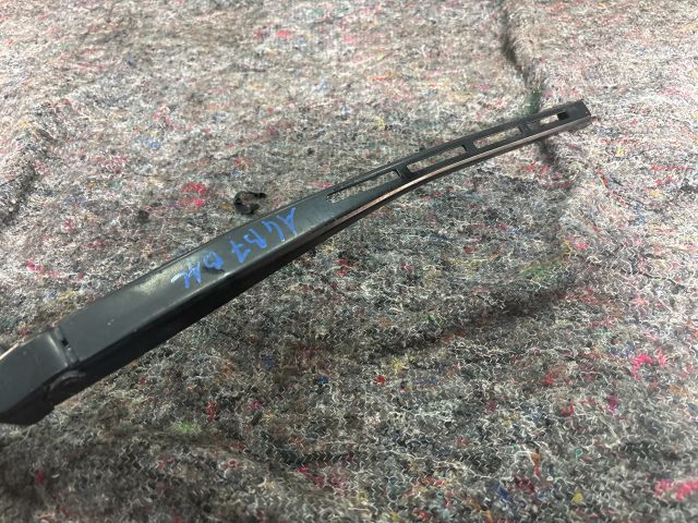 bontott AUDI A4 B7 Bal első Ablaktörlő Kar