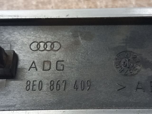 bontott AUDI A4 B7 Bal első Ajtó Díszléc