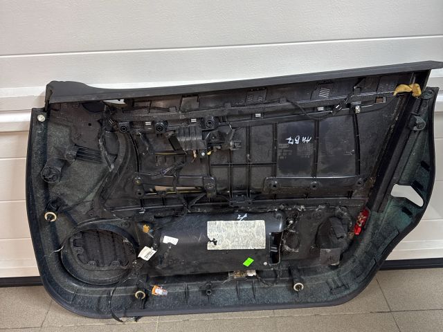 bontott AUDI A4 B7 Bal első Ajtó Kárpit