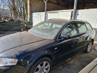bontott AUDI A4 B7 Bal első Ajtó Kárpit