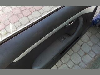 bontott AUDI A4 B7 Bal első Ajtó (Részeivel)