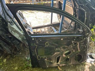 bontott AUDI A4 B7 Bal első Ajtó (Üres lemez)