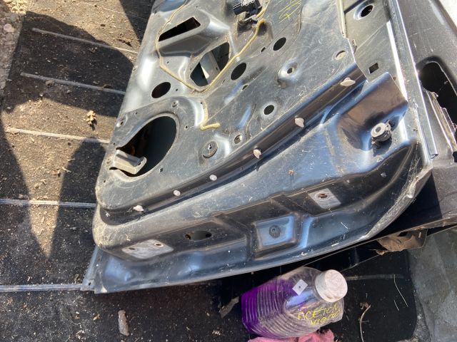 bontott AUDI A4 B7 Bal első Ajtó (Üres lemez)