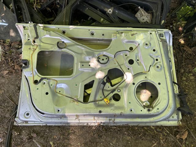 bontott AUDI A4 B7 Bal első Ajtó (Üres lemez)