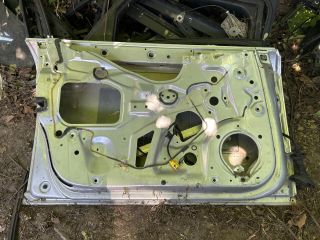 bontott AUDI A4 B7 Bal első Ajtó (Üres lemez)