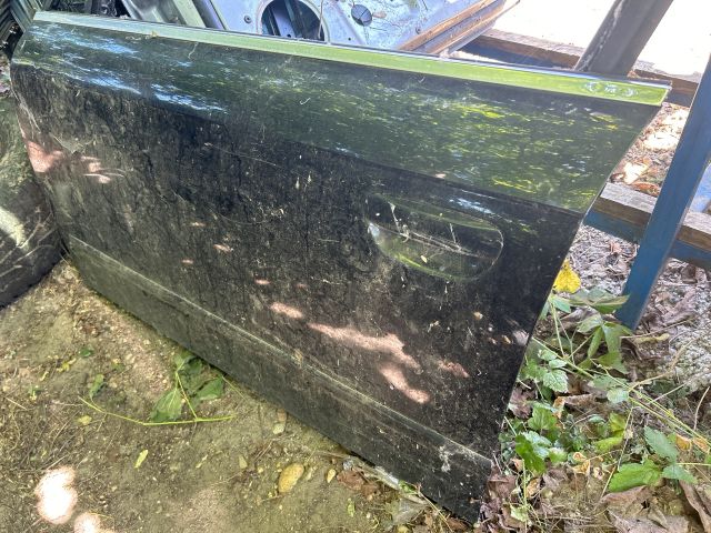 bontott AUDI A4 B7 Bal első Ajtó (Üres lemez)