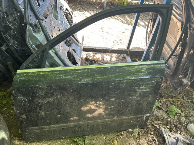 bontott AUDI A4 B7 Bal első Ajtó (Üres lemez)