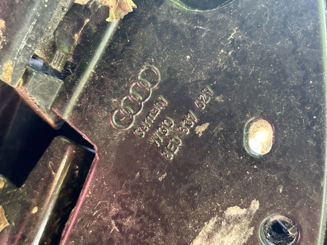 bontott AUDI A4 B7 Bal első Ajtó (Üres lemez)