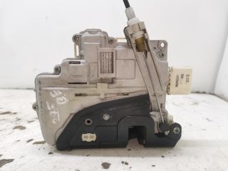 bontott AUDI A4 B7 Bal első Ajtózár